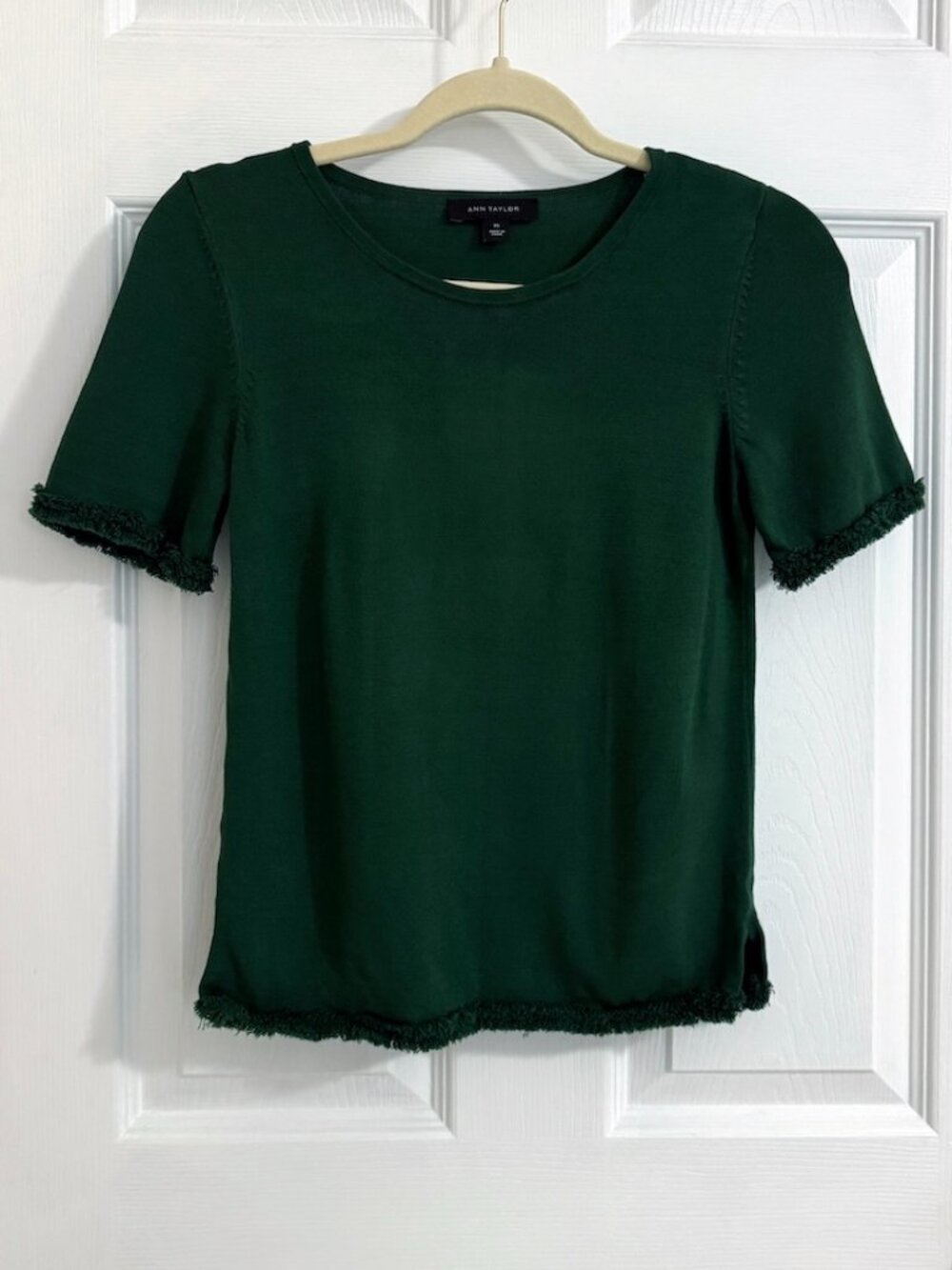 NWOT Ann Taylor Dark Green Fringe Trim Short Sleeve Sweater Top XS